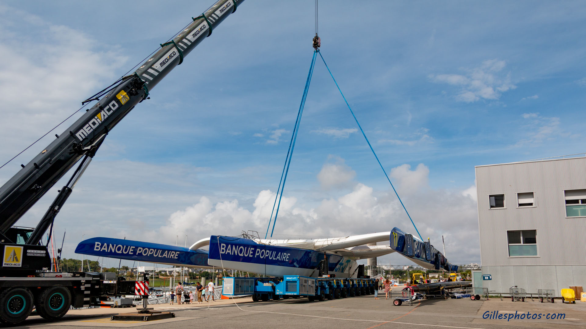 Aout 2026, Maxi Banquepopulaire ,long:32m, larg:23m,poids 16 tonnes